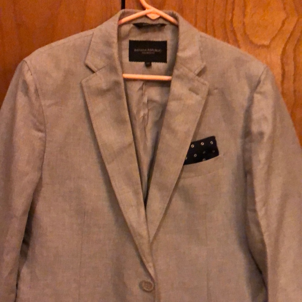 Banana republic blazer. Tailored fit. White.